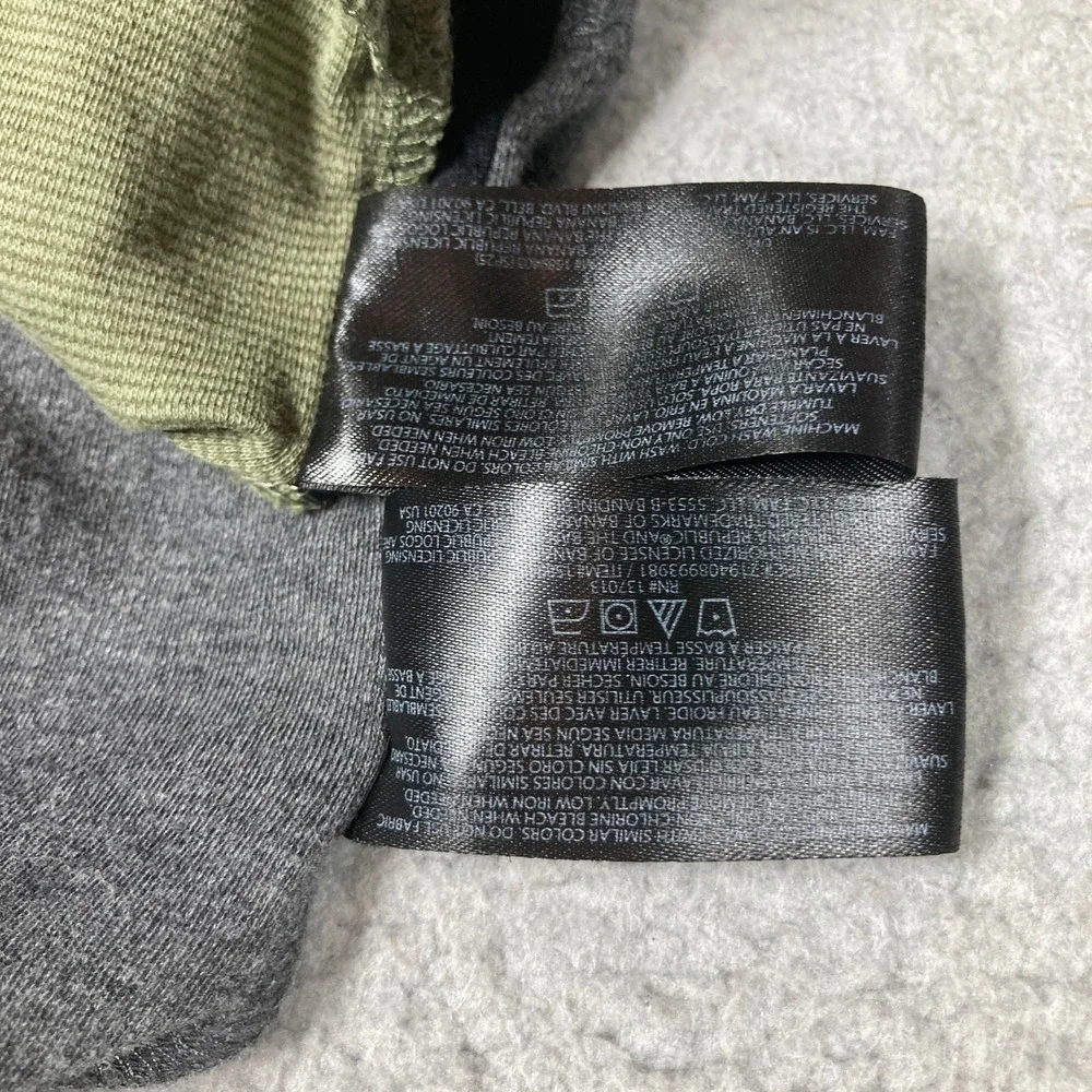 Banana Republic Luxe Touch Performance Tee Mens XL Green Grey 2 Pack Bundle
